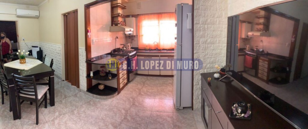 PH 4 AMB CON GARAGE, PATIO, BALCON Y TERRAZA C/QUINCHO C/PARRILA REF: 661