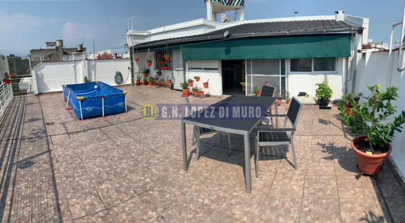 PH 4 AMB CON GARAGE, PATIO, BALCON Y TERRAZA C/QUINCHO C/PARRILA REF: 661