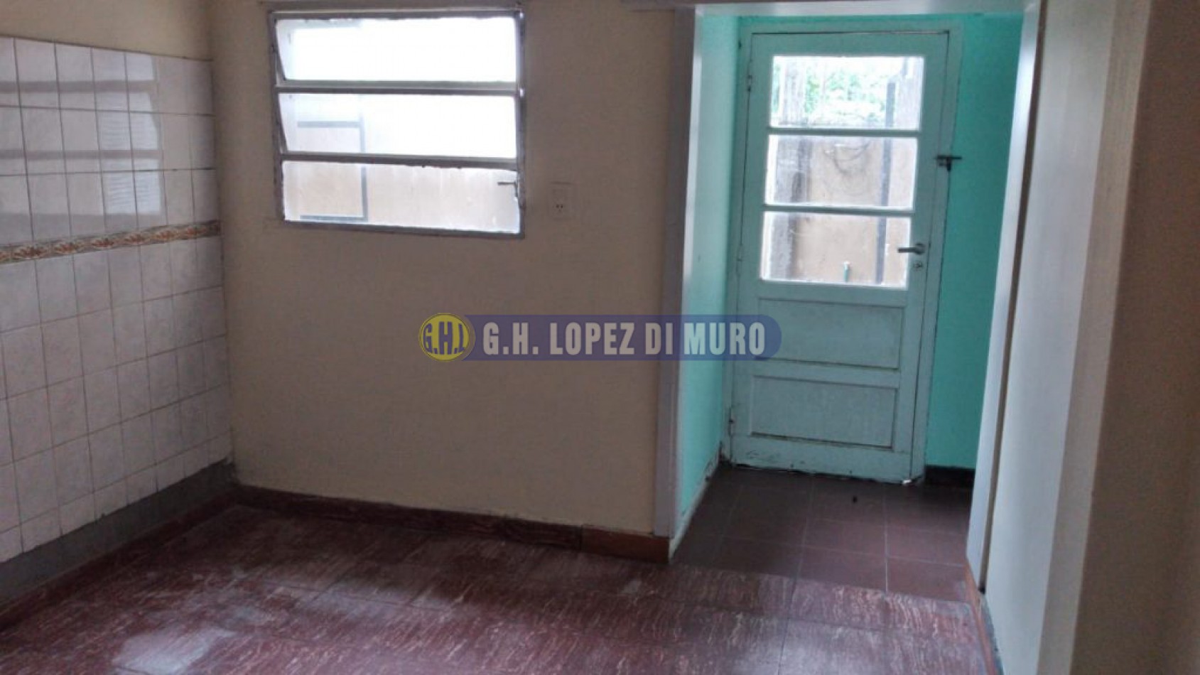 INMUEBLE COMPUESTO DE LOC DEPTO 3AMB CON BALCON Y PATIO + 2 DEPTOS 2 AMB (VENTA ENAL CON ENTREPISO + BLOCK). REF: 559