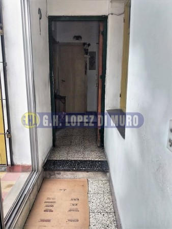 PH 3 AMB CON PATIO C/PARRILLA, COCINA, LIVING, COMEDOR, Y BALCON. SIN EXPENSAS.REF: 693.