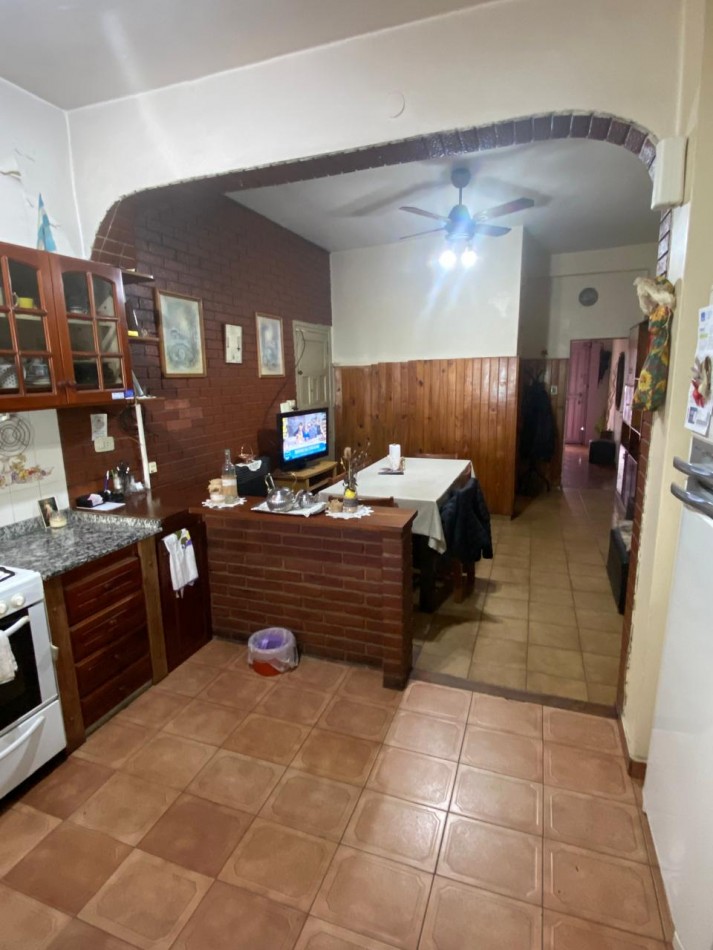 CASA 4 AMB CON GARAGE, COCINA COMEDOR, COMEDOR DIARIO, PATIO Y GALERIA SEMICUBIERTA