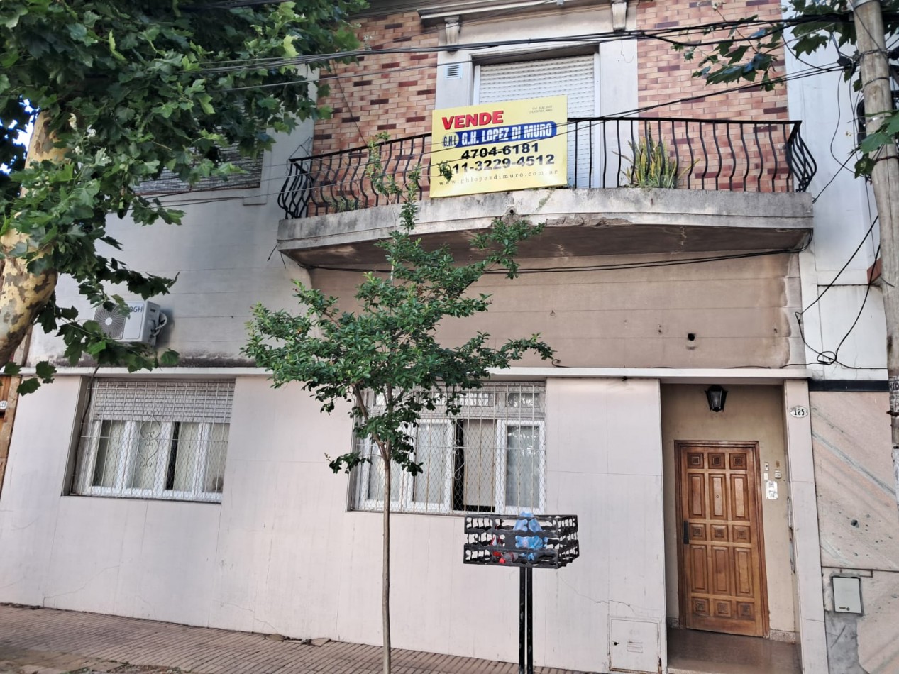 DEPARTAMENTO 3AMB AL FRENTE C/ 2 BALCONES. REF: 546