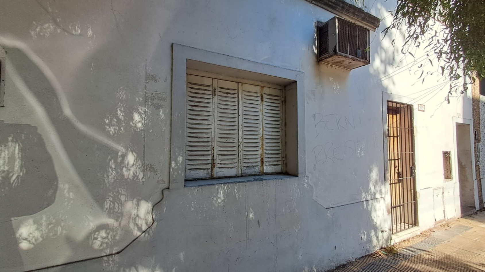 PH 4 AMB AL FRENTE - ENTRADA INDEPENDIENTE, PATIO Y ACCESO A TERRAZA CON PARRILLA "SIN EXPENSAS"