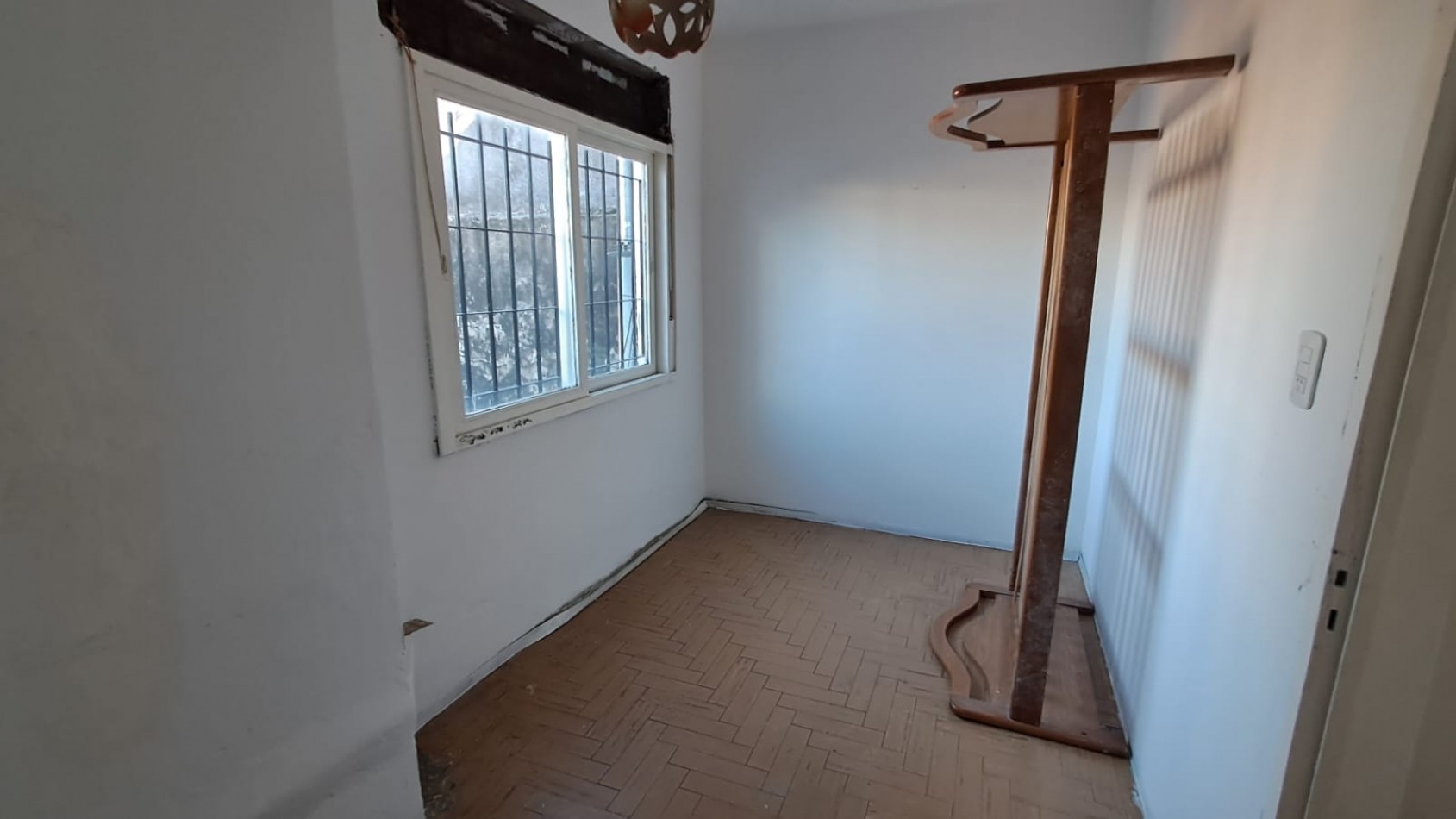 PH 4 AMB AL FRENTE - ENTRADA INDEPENDIENTE, PATIO Y ACCESO A TERRAZA CON PARRILLA "SIN EXPENSAS"
