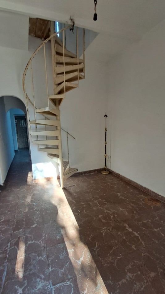 PH 4 AMB AL FRENTE - ENTRADA INDEPENDIENTE, PATIO Y ACCESO A TERRAZA CON PARRILLA "SIN EXPENSAS"