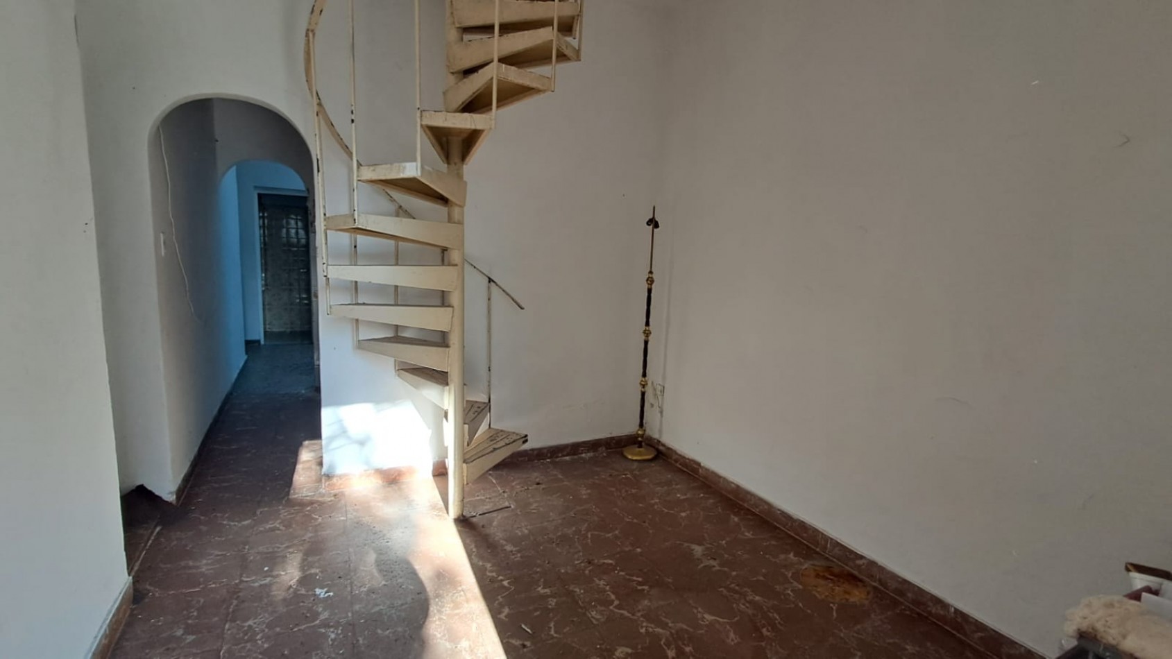 PH 4 AMB AL FRENTE - ENTRADA INDEPENDIENTE, PATIO Y ACCESO A TERRAZA CON PARRILLA "SIN EXPENSAS"