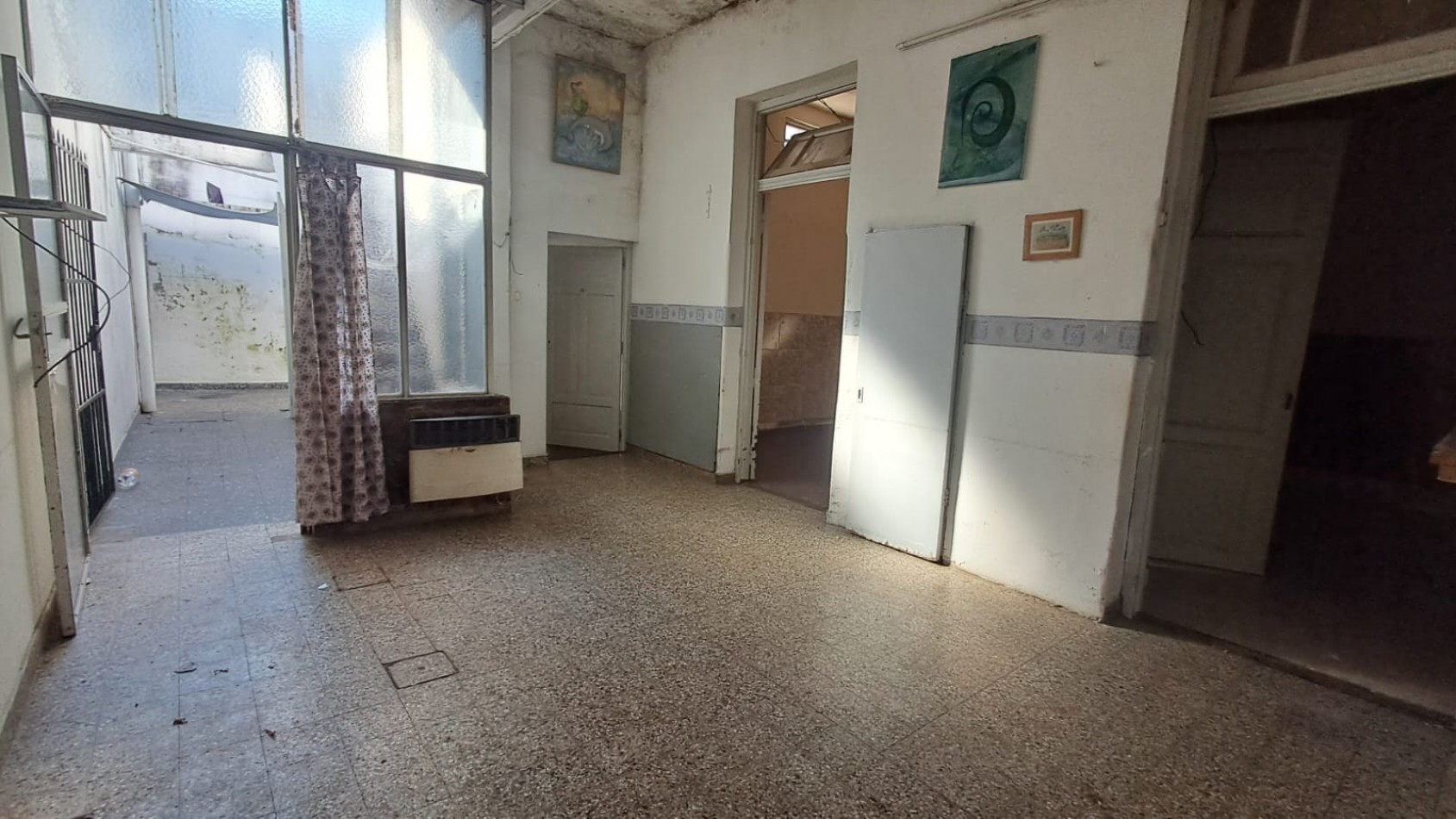 CASA 6 AMB CON PATIO, QUINCHO Y TERRAZA SOBRE LOTE 8.66X21.63