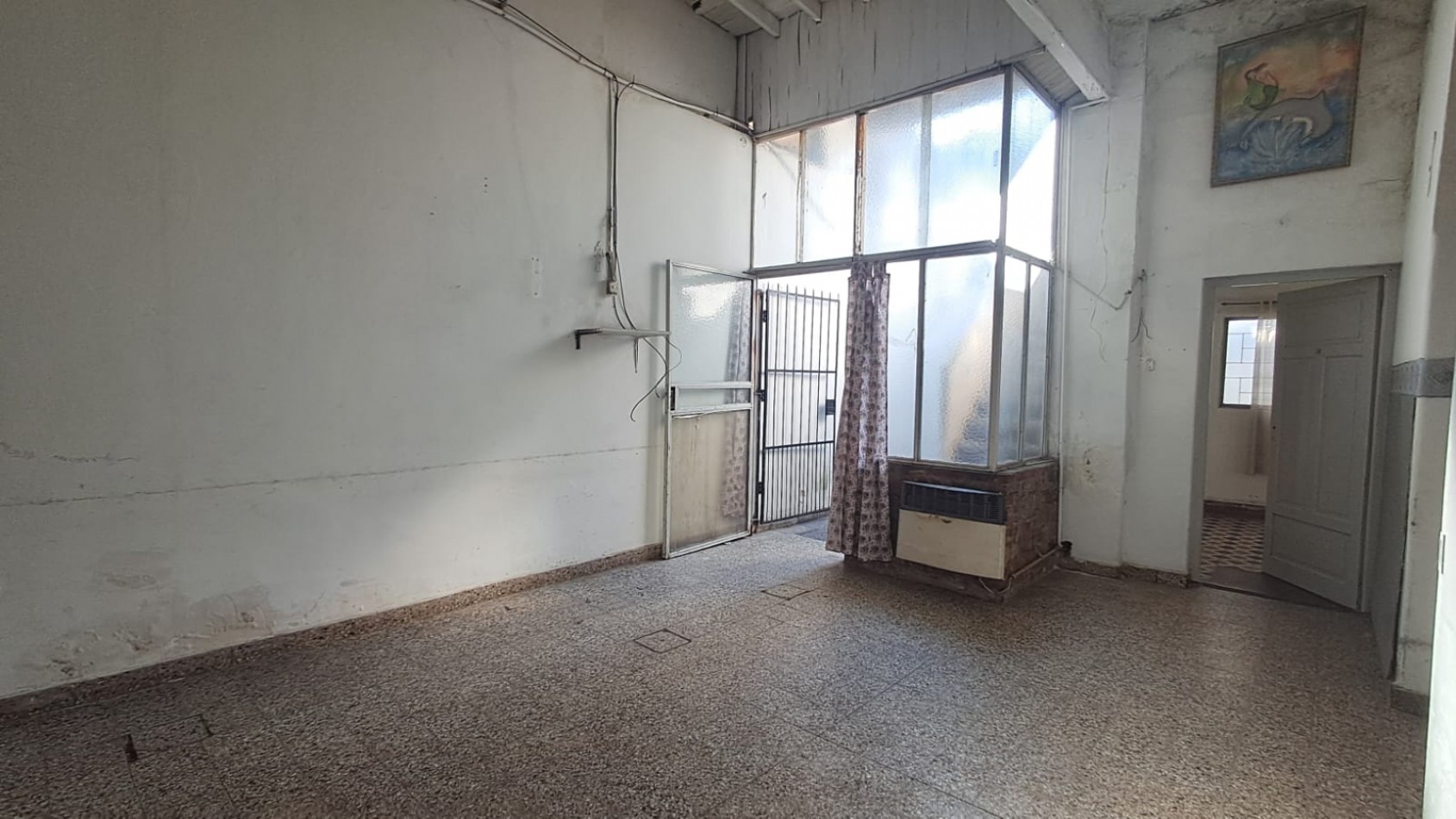 CASA 6 AMB CON PATIO, QUINCHO Y TERRAZA SOBRE LOTE 8.66X21.63
