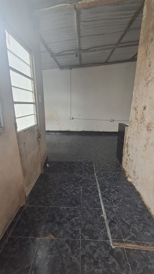 CASA 6 AMB CON PATIO, QUINCHO Y TERRAZA SOBRE LOTE 8.66X21.63