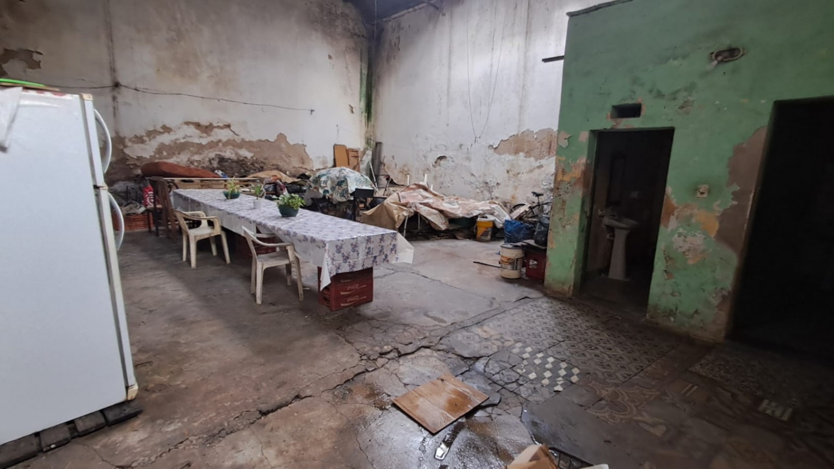 CASA 4 AMB CON PATIO, TERRAZA Y GALPON - REF. 853