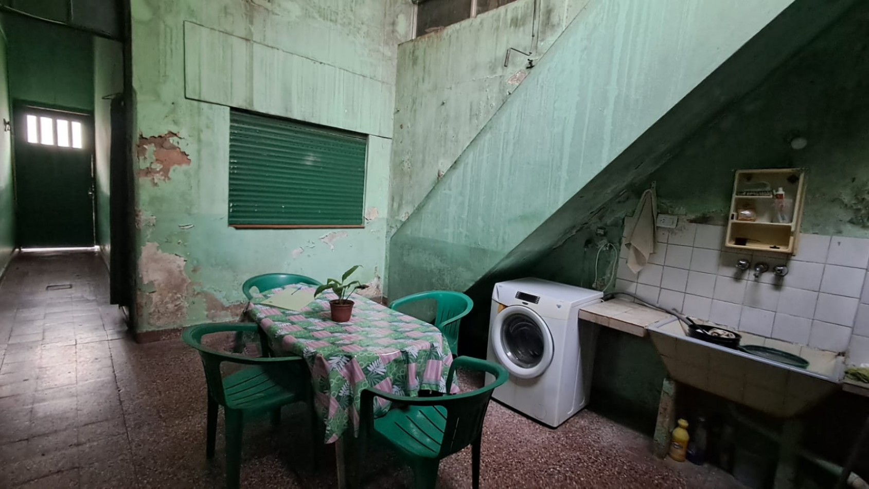 CASA 4 AMB CON PATIO, TERRAZA Y GALPON - REF. 853