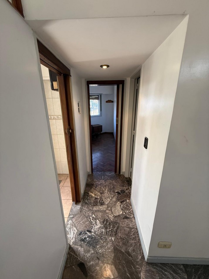 DEPARTAMENTO 2 AMB PLANTA BAJA AL FRENTE CON ENTRADA INDEPENDIENTE REF. 857