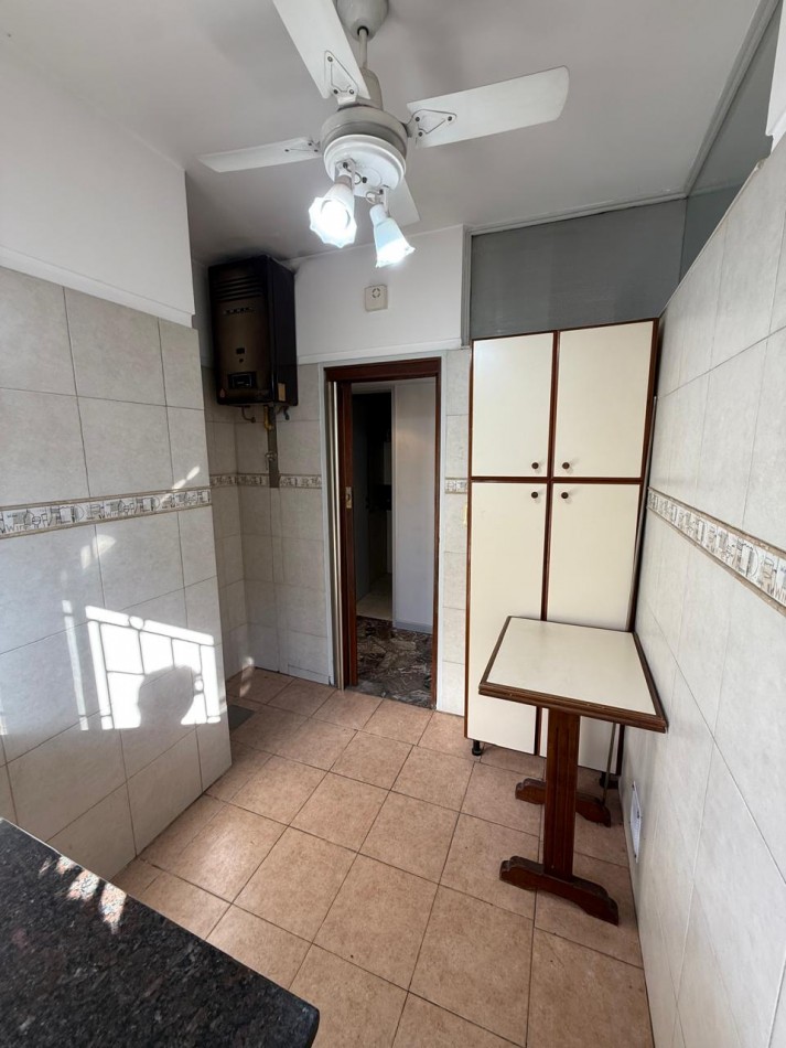 DEPARTAMENTO 2 AMB PLANTA BAJA AL FRENTE CON ENTRADA INDEPENDIENTE REF. 857