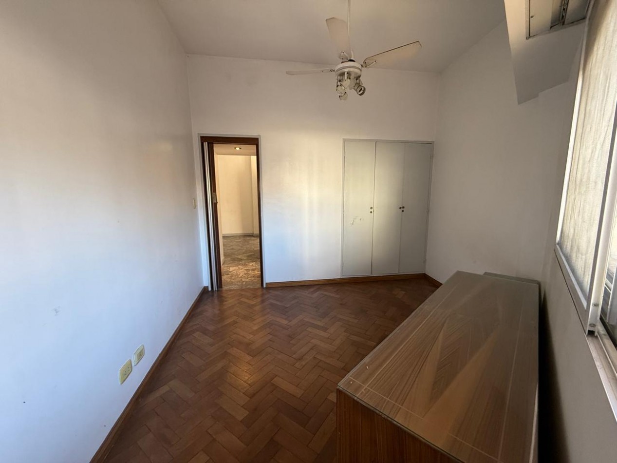 DEPARTAMENTO 2 AMB PLANTA BAJA AL FRENTE CON ENTRADA INDEPENDIENTE REF. 857