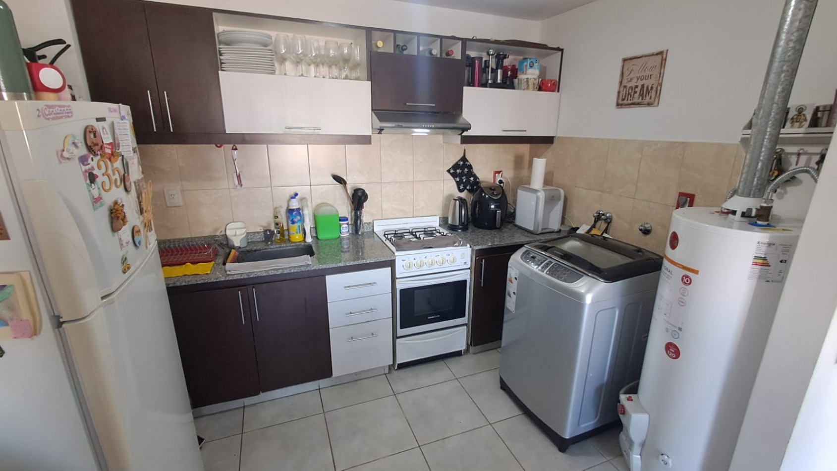 DEPARTAMENTO 3 AMB AL FRENTE CON BALCON CENTRICO. REF.858