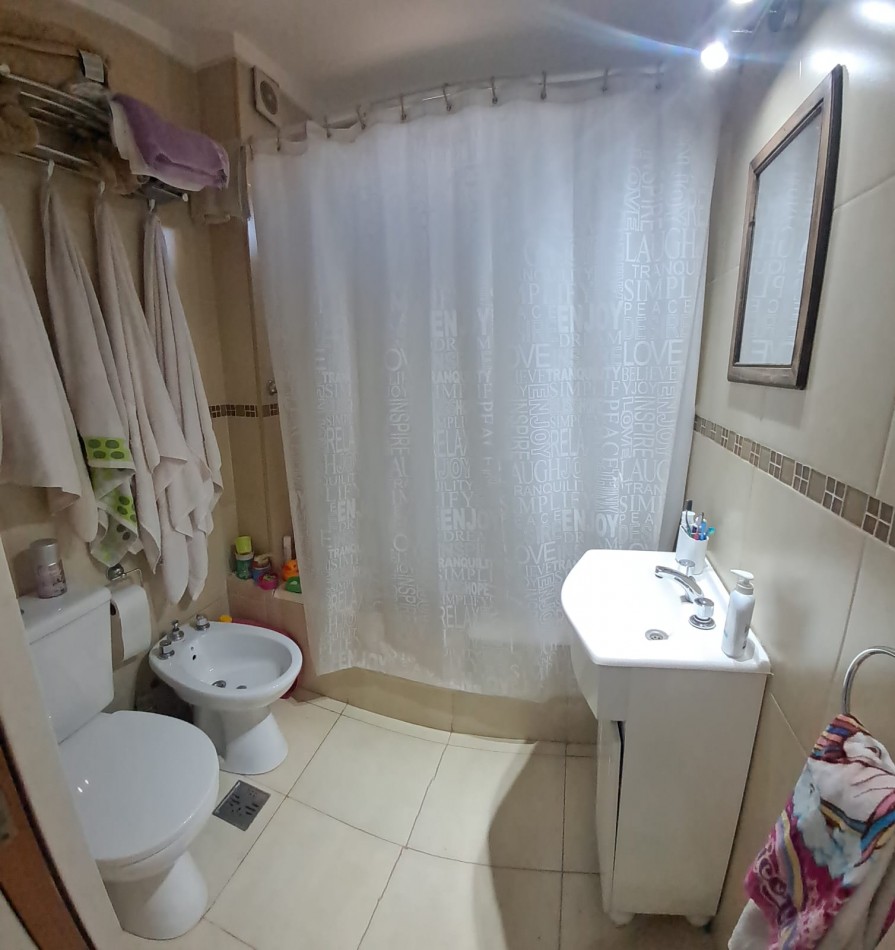 DEPARTAMENTO 3 AMB AL FRENTE CON BALCON CENTRICO. REF.858