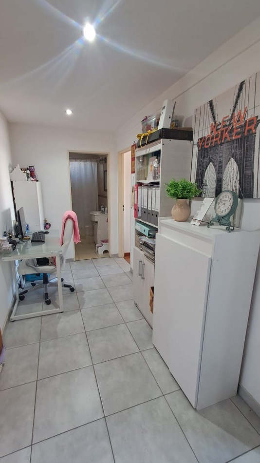 DEPARTAMENTO 3 AMB AL FRENTE CON BALCON CENTRICO. REF.858
