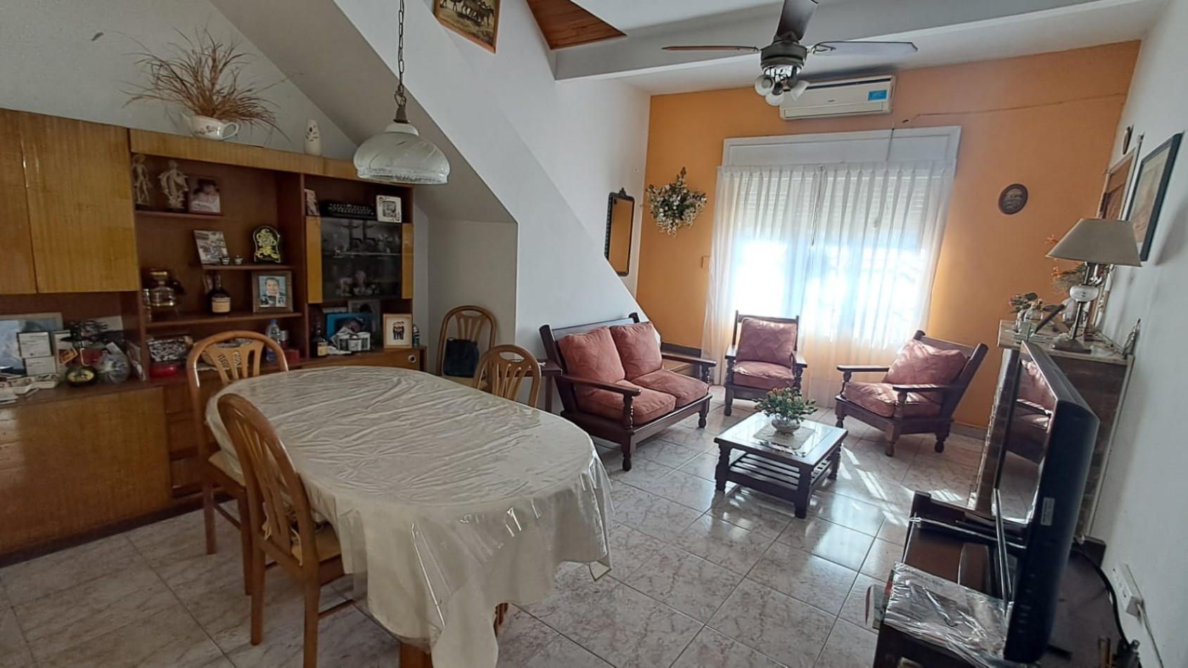 PH 4 AMB AL FRENTE CON ENTRADA INDIVIDUAL, PATIO Y PARRILLA.REF:861