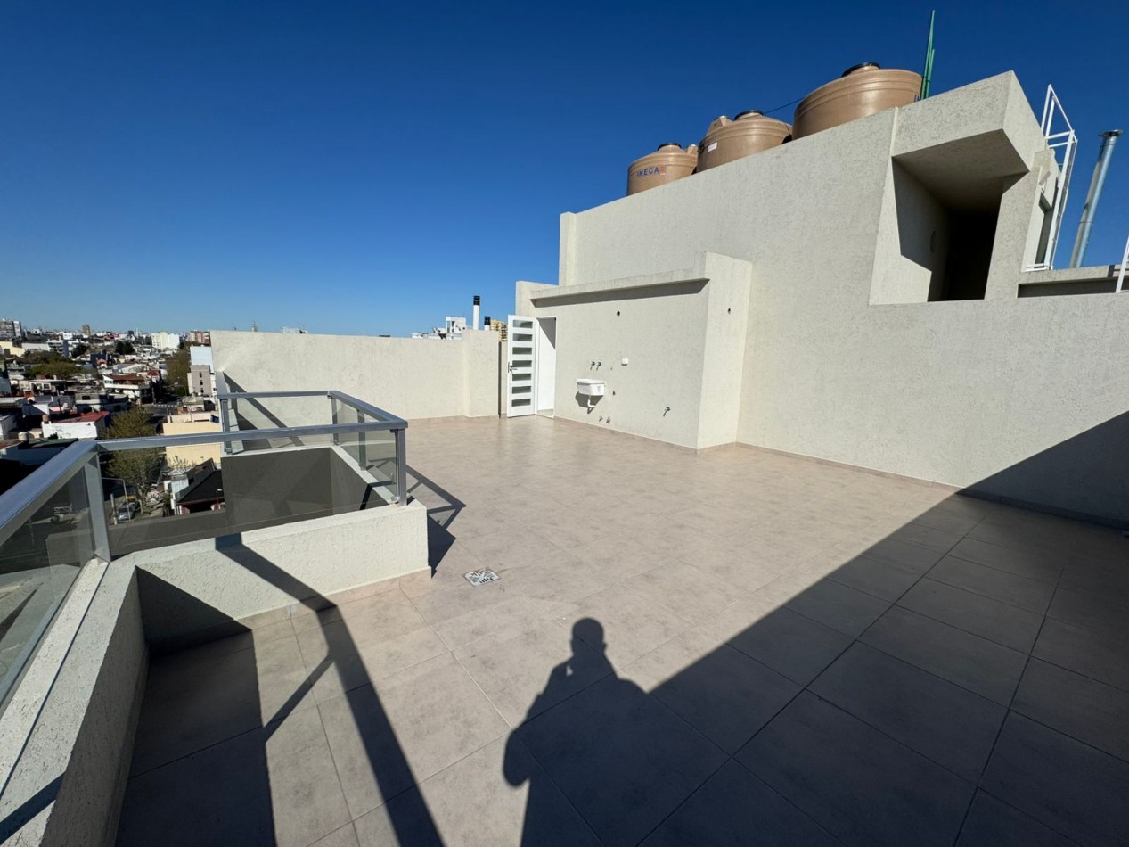 DEPARTAMENTOS A ESTRENAR 3amb AL FRENTE CON TERRAZA, BALCON Y COCHERA, MODELO 4.REF.863/4