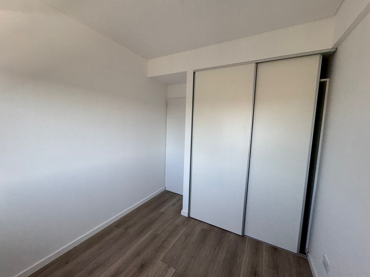 DEPARTAMENTOS A ESTRENAR 3amb AL FRENTE CON TERRAZA, BALCON Y COCHERA, MODELO 4.REF.863/4