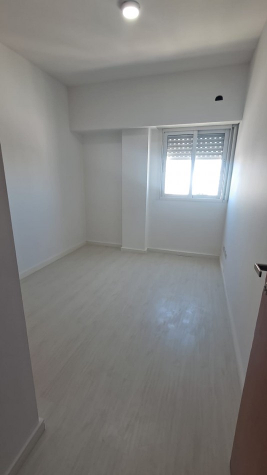 DEPARTAMENTO 3 AMB CONTRAFRENTE CON BALCON (APTO PROFESIONAL).REF.865 