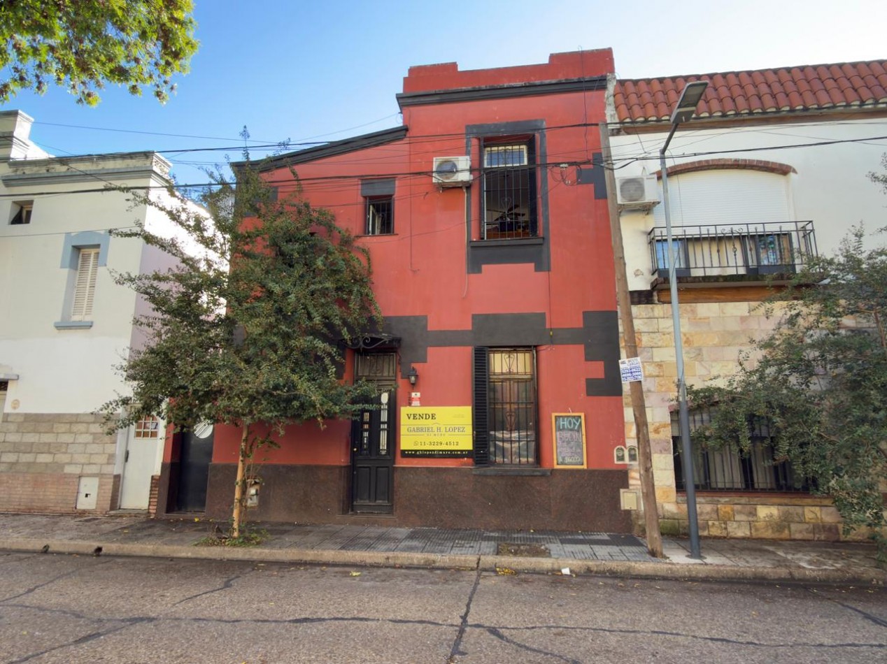 CASA 4 AMB CON PATIO CON PARRILLA EN MIL CASITAS.REF.905