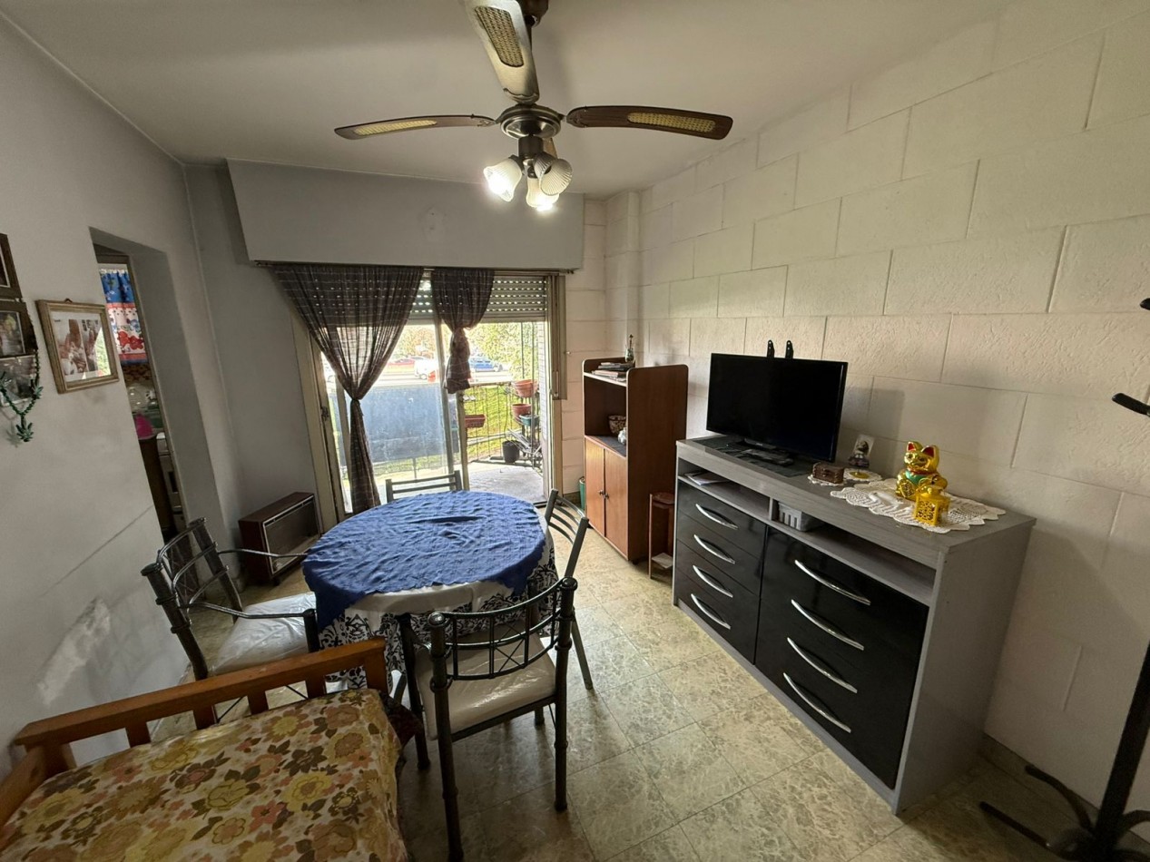 DEPARTAMENTO 2 AMB CON 2 BALCONES AL FRENTE REF. 902