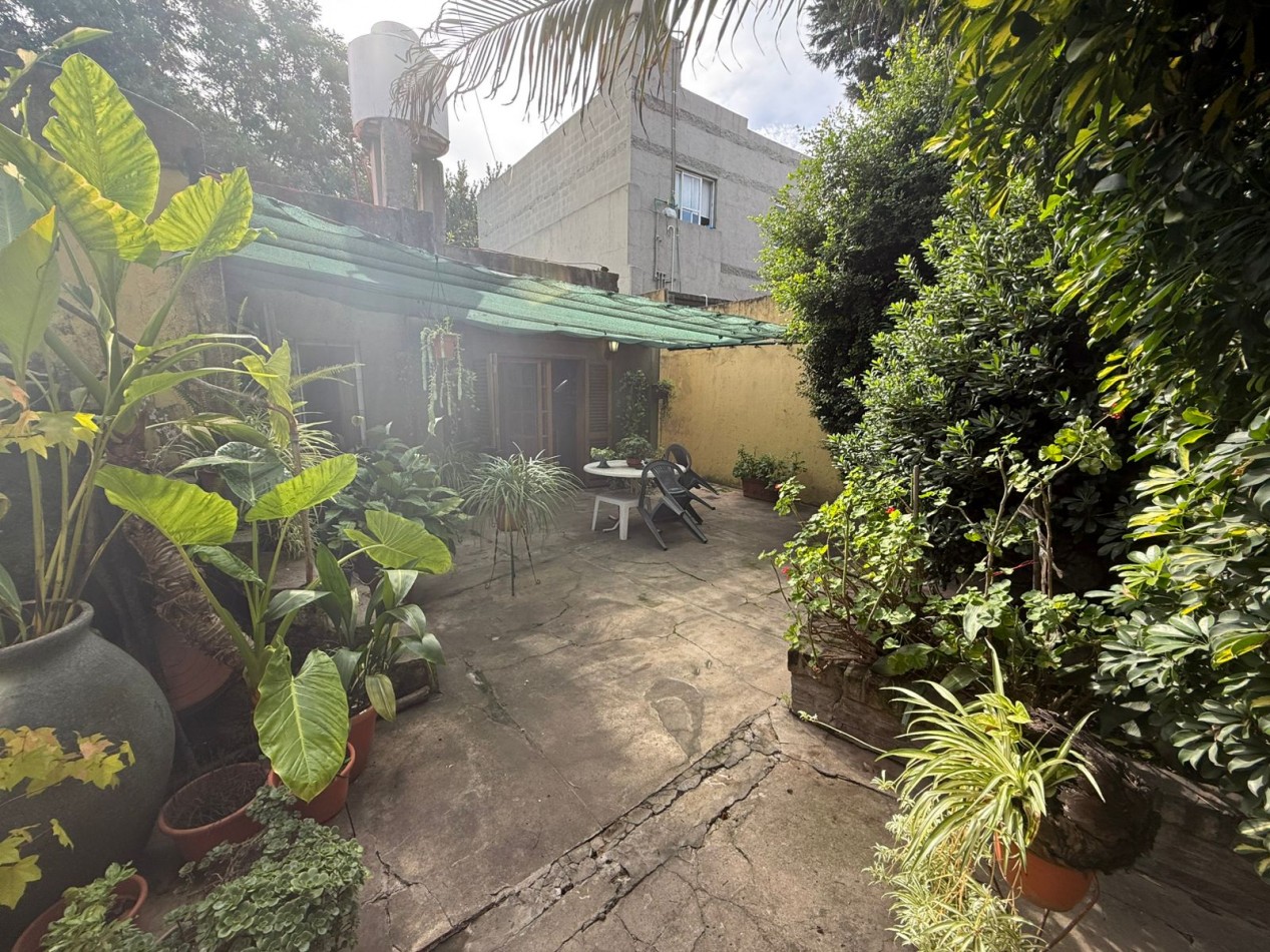 CASA 3 AMB CON COCHERA, PATIO CON LAVADERO Y PARRILLA REF. 909