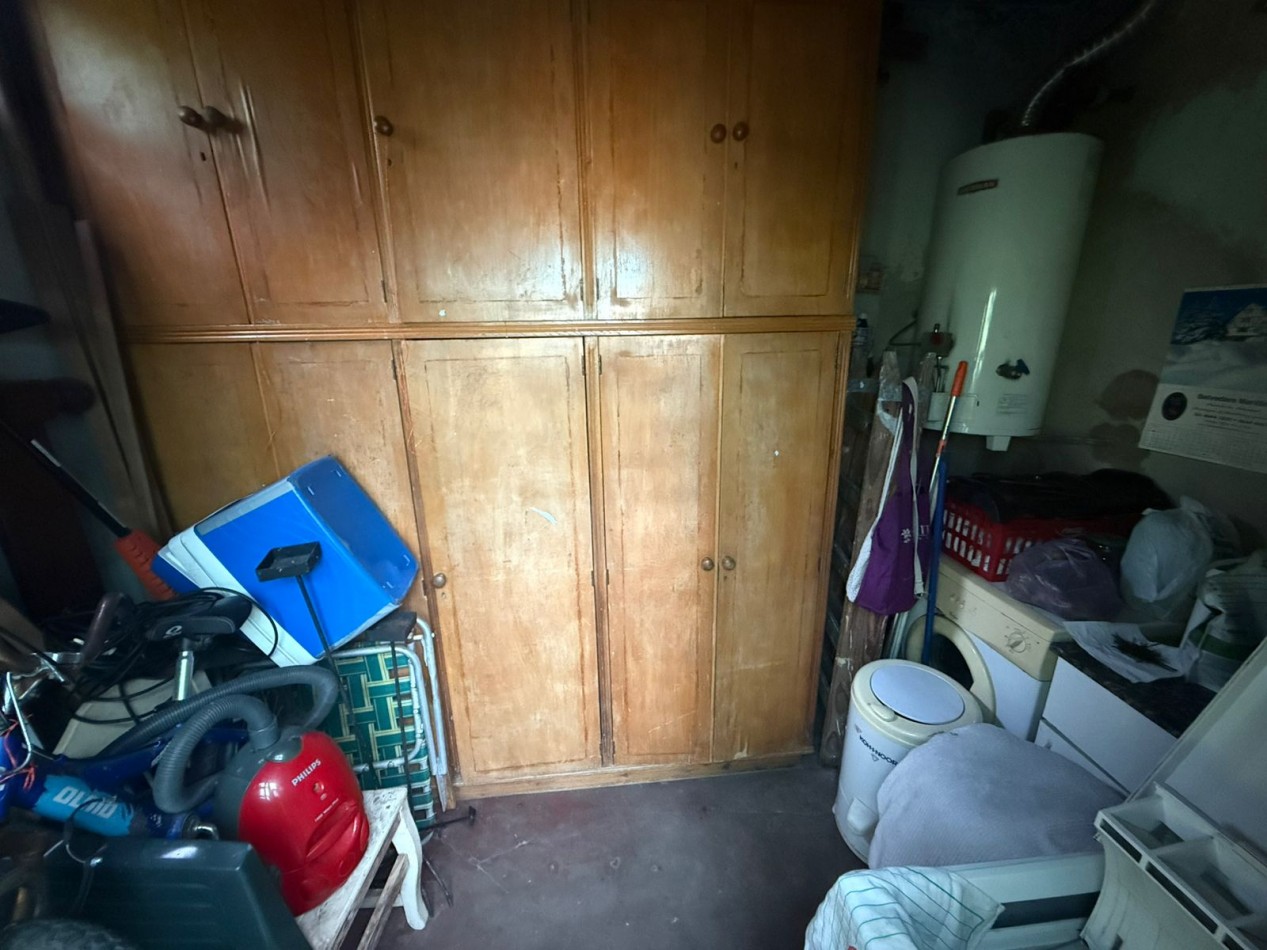 CASA 3 AMB CON COCHERA, PATIO CON LAVADERO Y PARRILLA REF. 909