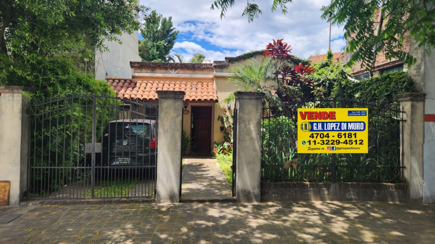 CASA 3 AMB CON COCHERA, PATIO CON LAVADERO Y PARRILLA REF. 909