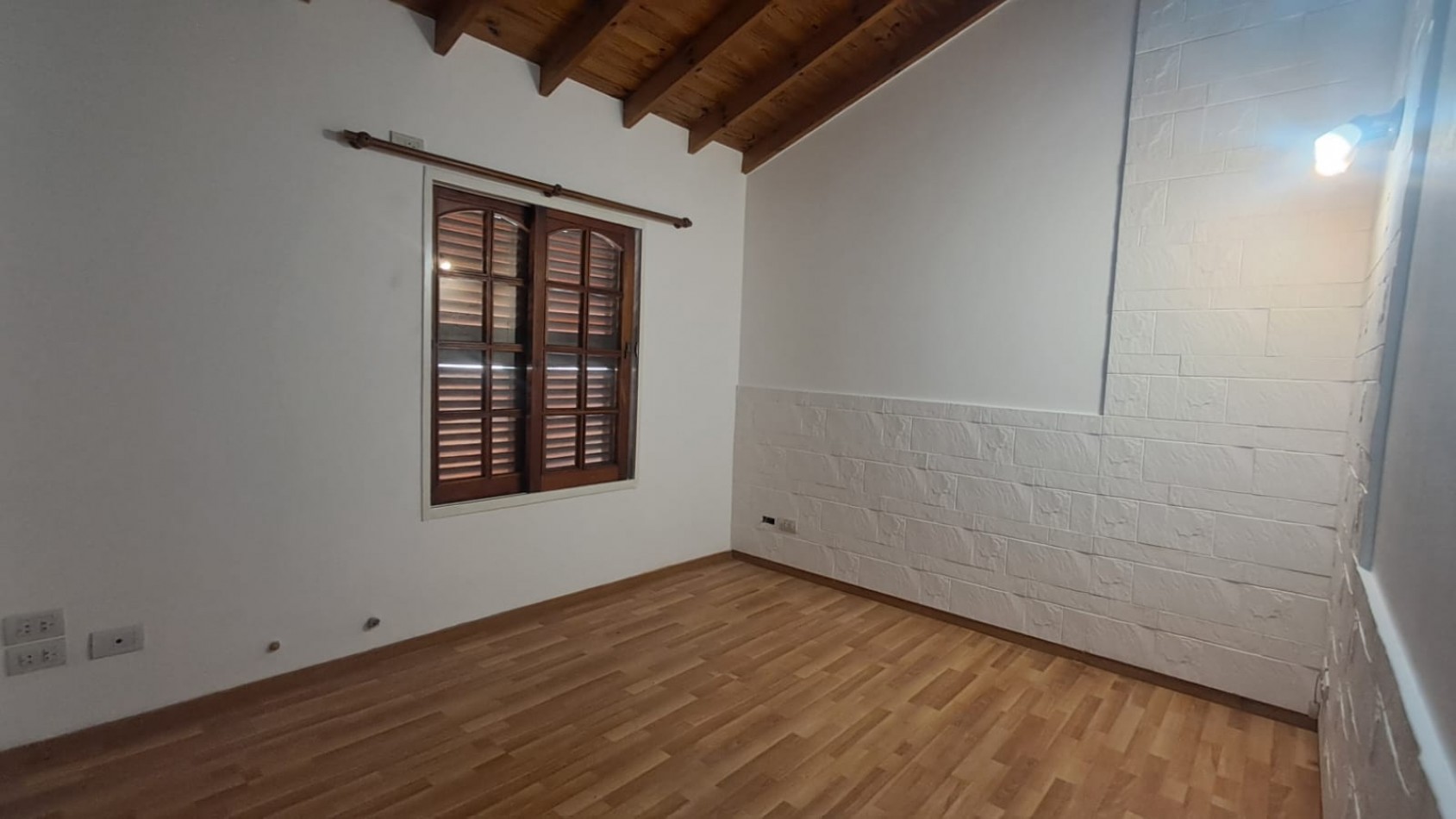 PH 3 AMB TIPO DUPLEX CON PATIO.REF.910