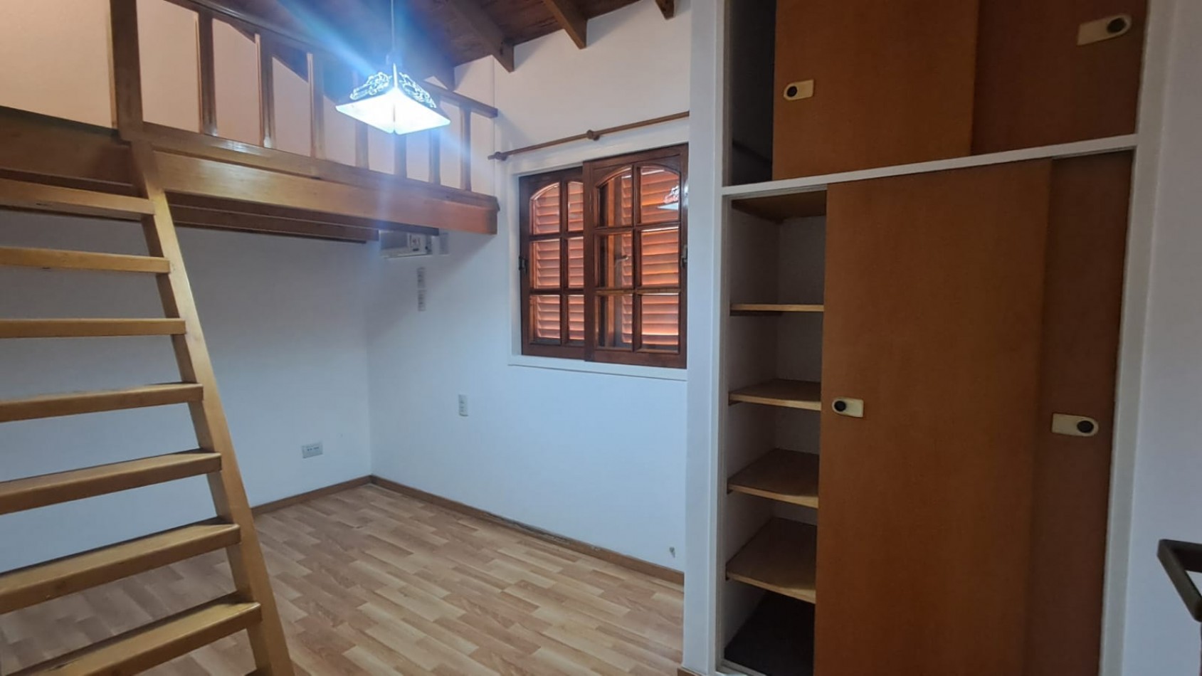 PH 3 AMB TIPO DUPLEX CON PATIO.REF.910