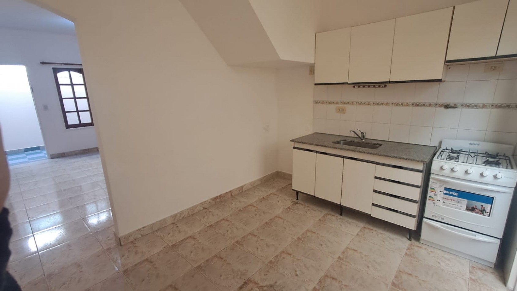 PH 3 AMB TIPO DUPLEX CON PATIO.REF.910