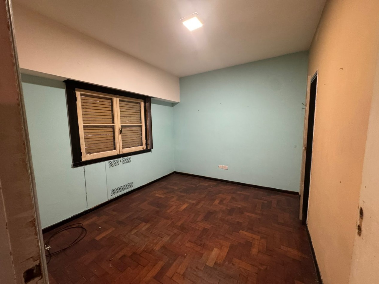 DEPARTAMENTO 3 AMB AL FRENTE A REFACCIONAR.REF.911 