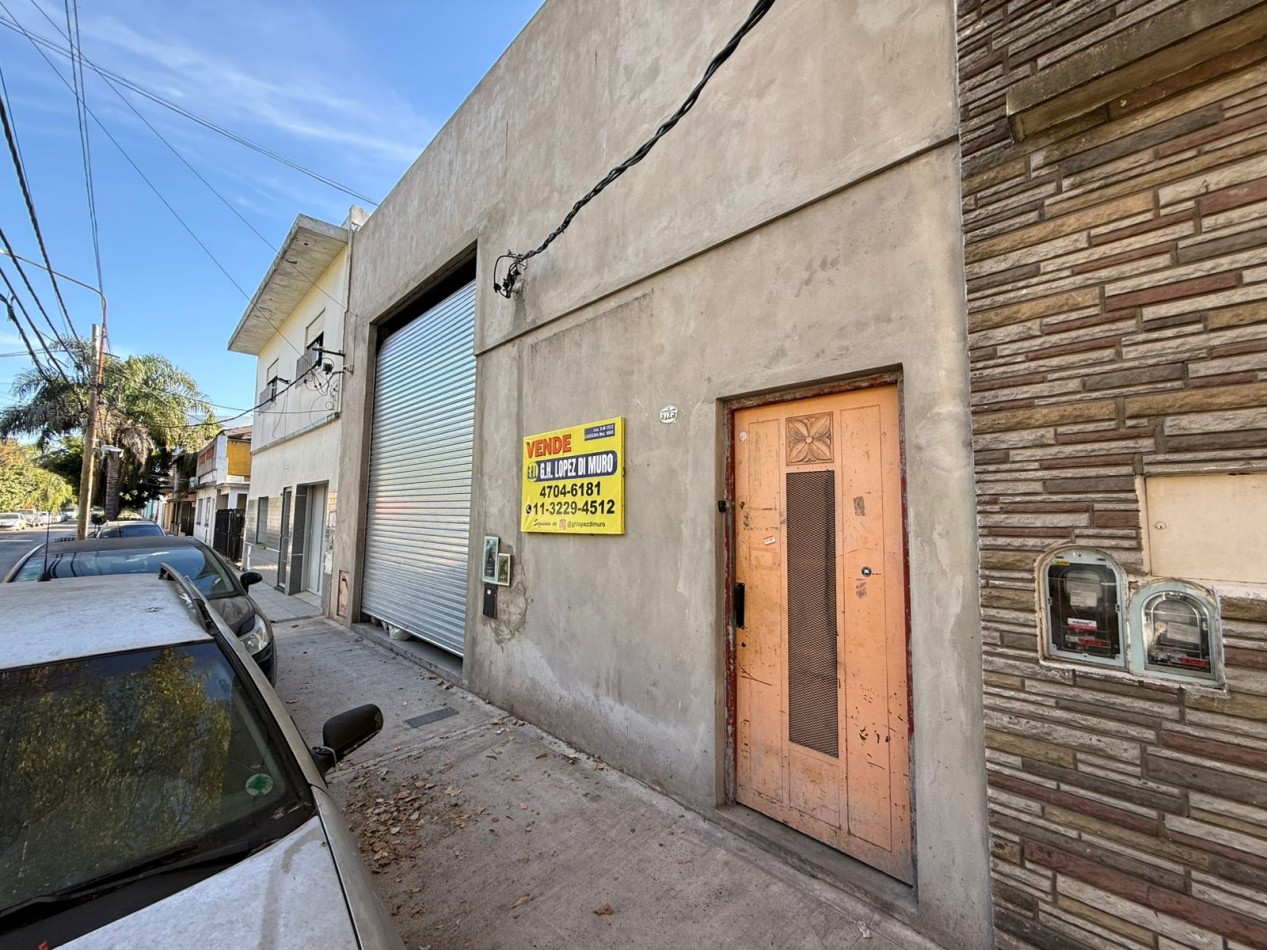 GALPON CON OFICINA + DEPOSITO CON 5 OFICINAS + 2 COCINAS Y 3 BAÑOS REF. 906
