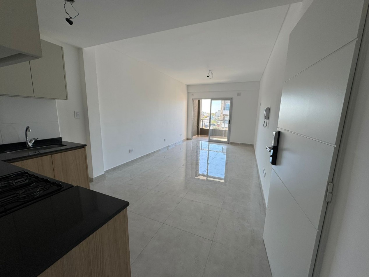 DEPARTAMENTO 2 AMB C/ COCHERA INCLUIDA - A ESTRENAR - BALCON AL FRENTE - MODELO 3. REF.863/3