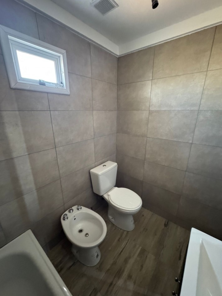 DEPARTAMENTO 2 AMB CON COCHERA INCLUIDA - A ESTRENAR - BALCON AL CONTRAFRENTE - MODELO 2. REF.863/2 