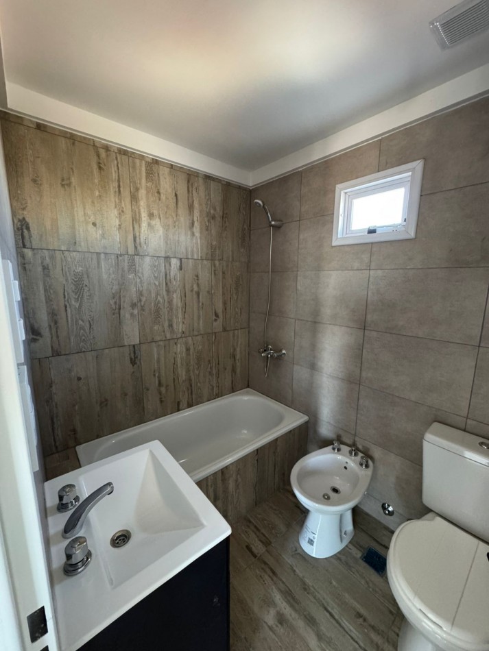 DEPARTAMENTO 2 AMB CON COCHERA INCLUIDA - A ESTRENAR - BALCON AL CONTRAFRENTE - MODELO 2. REF.863/2 