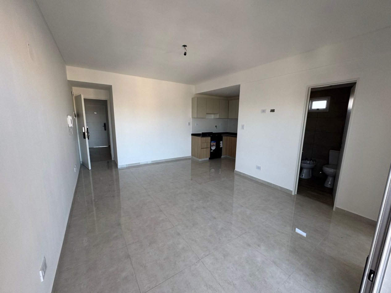 DEPARTAMENTO 2 AMB CON COCHERA INCLUIDA - A ESTRENAR - BALCON AL CONTRAFRENTE - MODELO 2. REF.863/2 