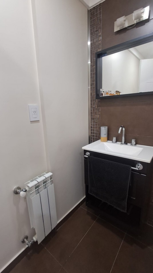 PISO DE 3 AMBIENTES CON DOBLE SUITE, 2 COCHERAS Y VISTA AL FRENTE.REF.914