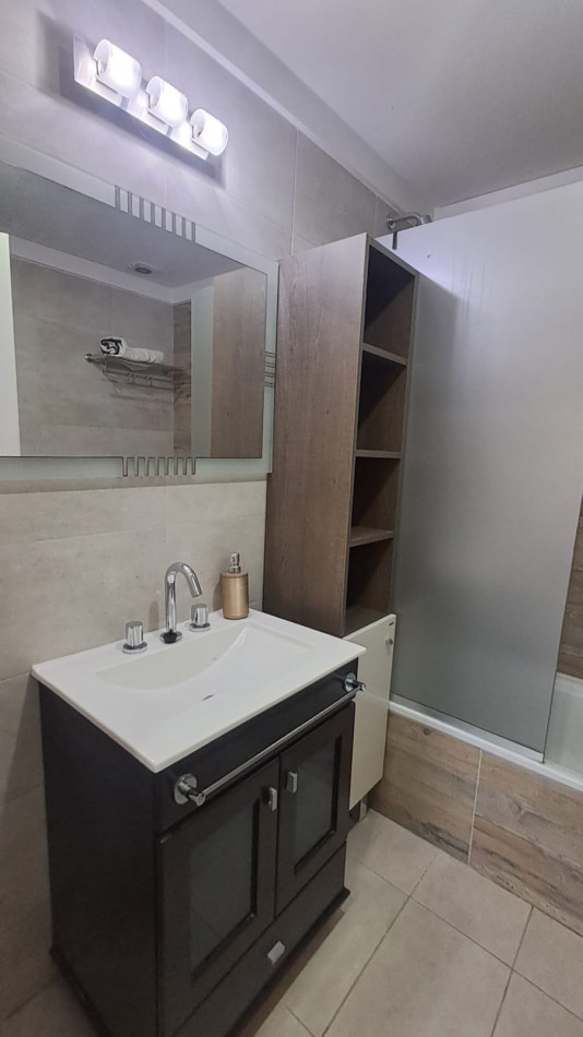 PISO DE 3 AMBIENTES CON DOBLE SUITE, 2 COCHERAS Y VISTA AL FRENTE.REF.914
