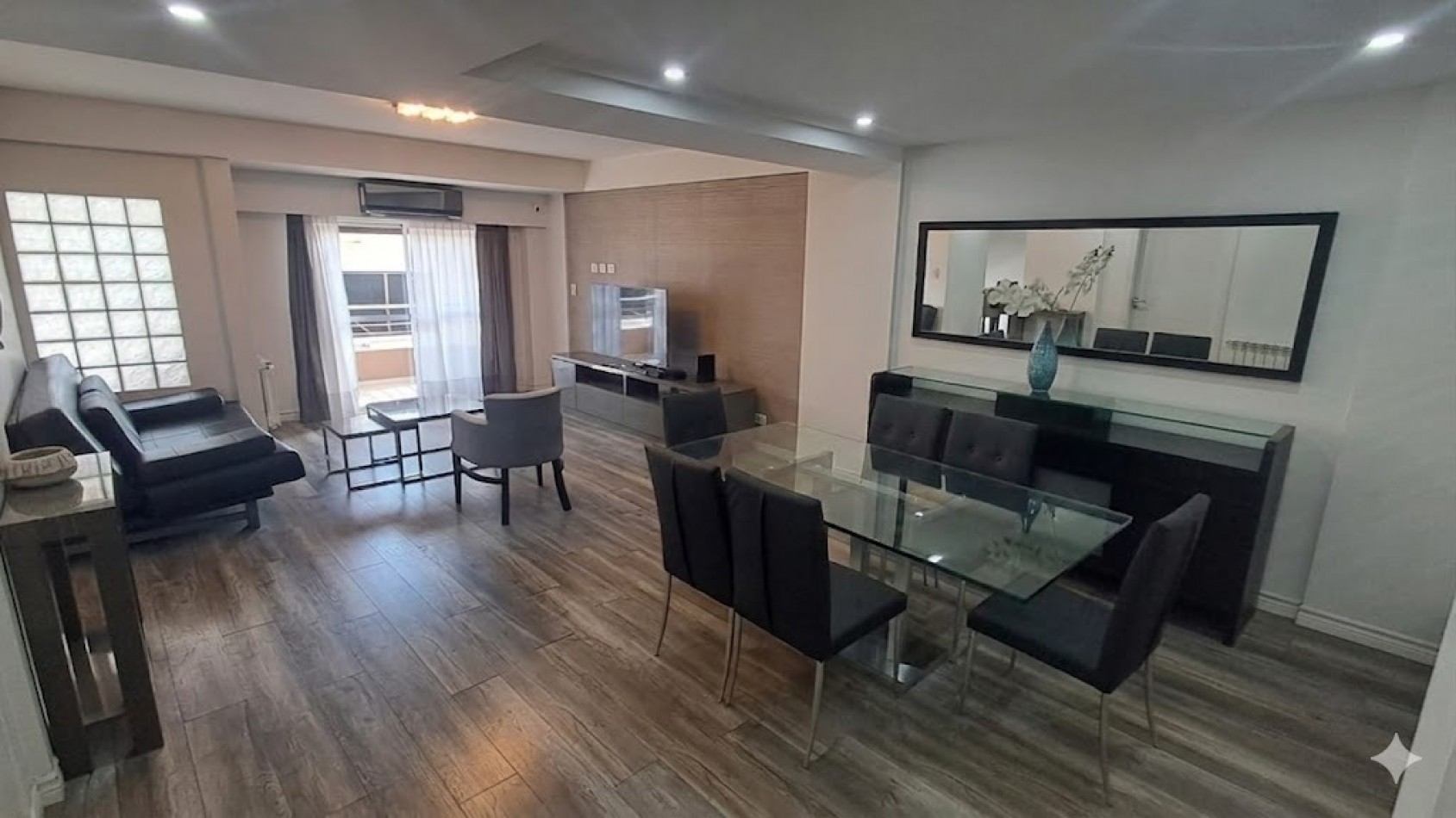 PISO DE 3 AMBIENTES CON DOBLE SUITE, 2 COCHERAS Y VISTA AL FRENTE.REF.914