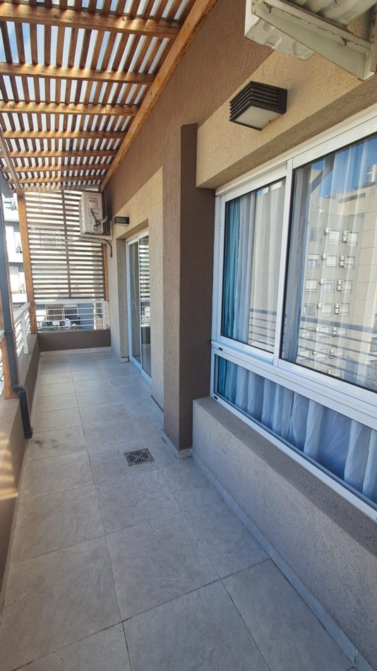 PISO DE 3 AMBIENTES CON DOBLE SUITE, 2 COCHERAS Y VISTA AL FRENTE.REF.914