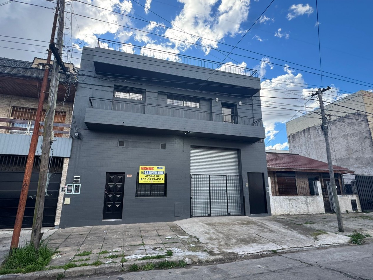 GALPON EN EXCELENTE ESTADO DE 400MTS2 CON VIVIENDA U OFICINAS, DEPOSITOS Y MONTACARGA.REF.931 