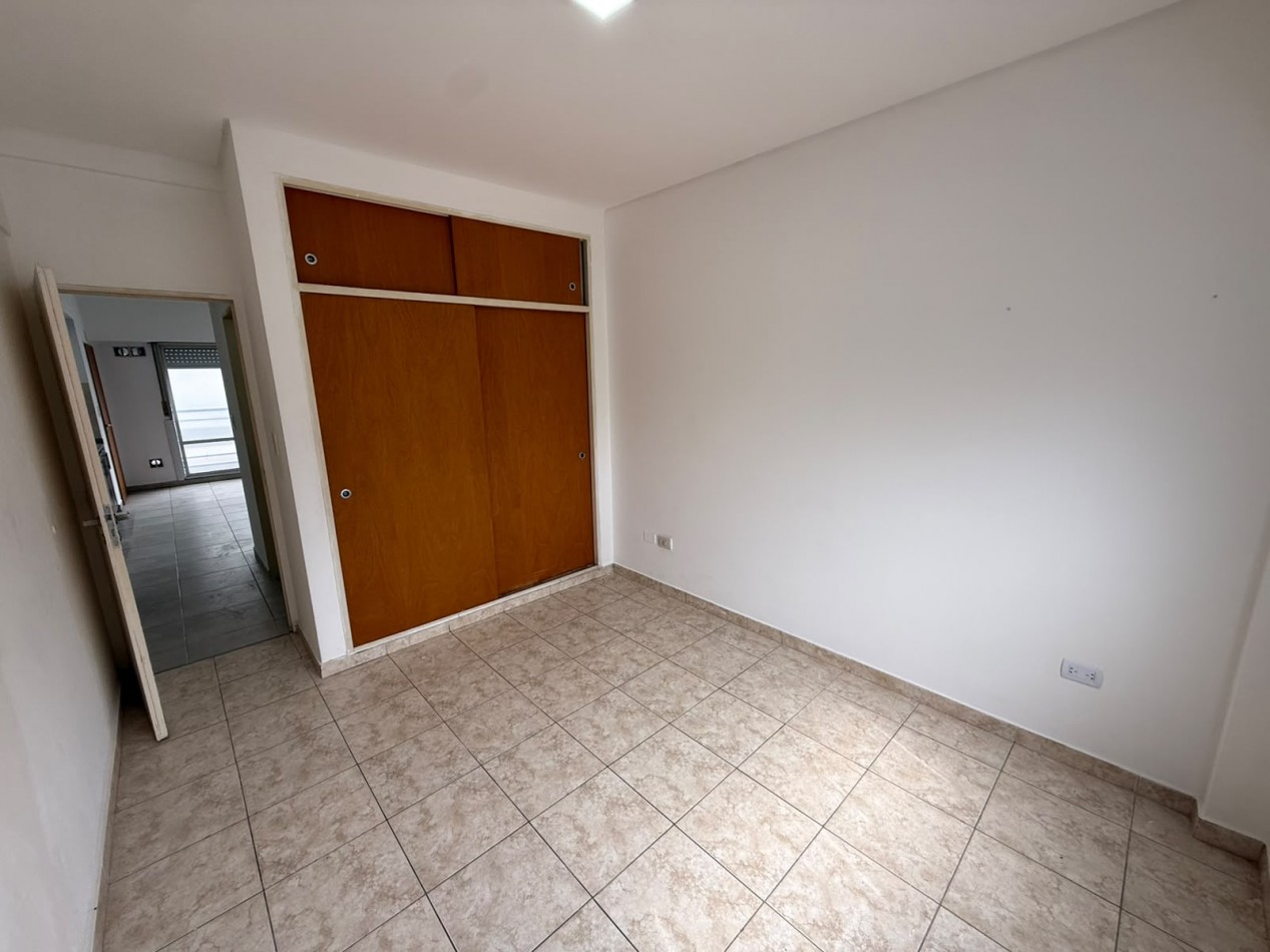 DEPARTAMENTO 2 AMBIENTRE CON BALCON FRANCES (CENTRICO).REF.926