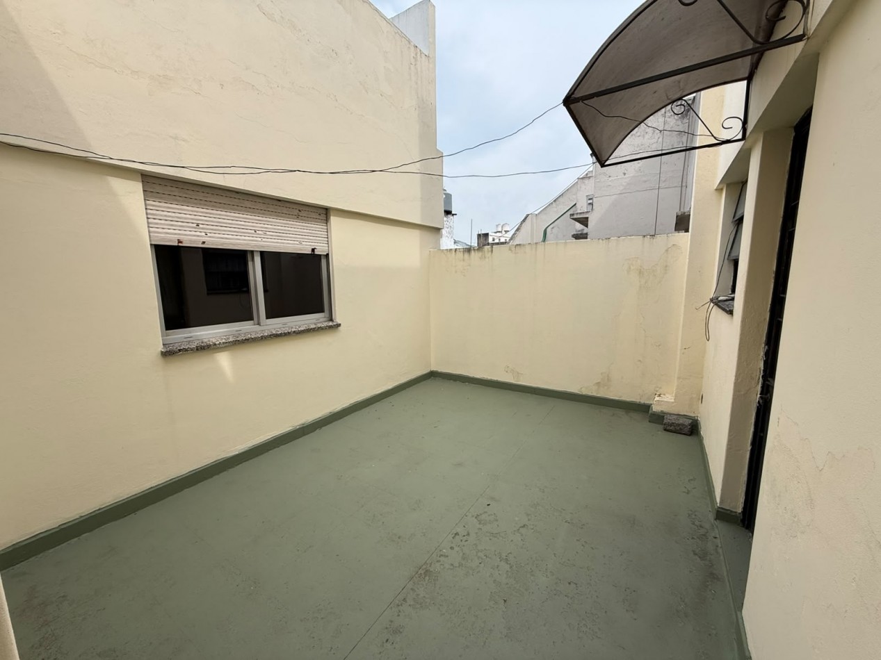 CASA 4 AMB CON SALON, GARAGE CUBIERTO, PATIO, LAVADERO CUBIERTO, TERRAZA Y FONDO LIBRE REF. 934