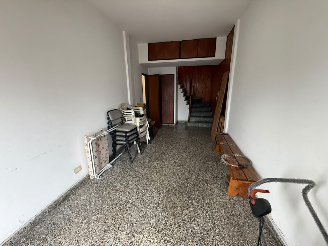 CASA 4 AMB CON SALON, GARAGE CUBIERTO, PATIO, LAVADERO CUBIERTO, TERRAZA Y FONDO LIBRE REF. 934