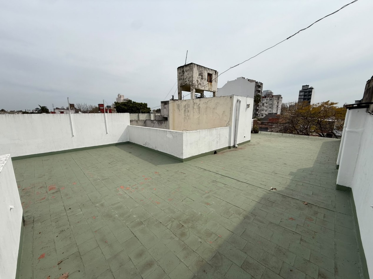 CASA 4 AMB CON SALON, GARAGE CUBIERTO, PATIO, LAVADERO CUBIERTO, TERRAZA Y FONDO LIBRE REF. 934