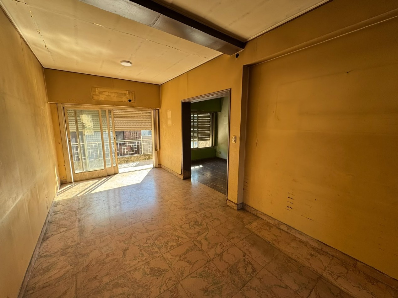PH 3 AMB AL FRENTE CON BALCON, PATIO Y TERRAZA (SIN EXPENSAS) REF. 940 