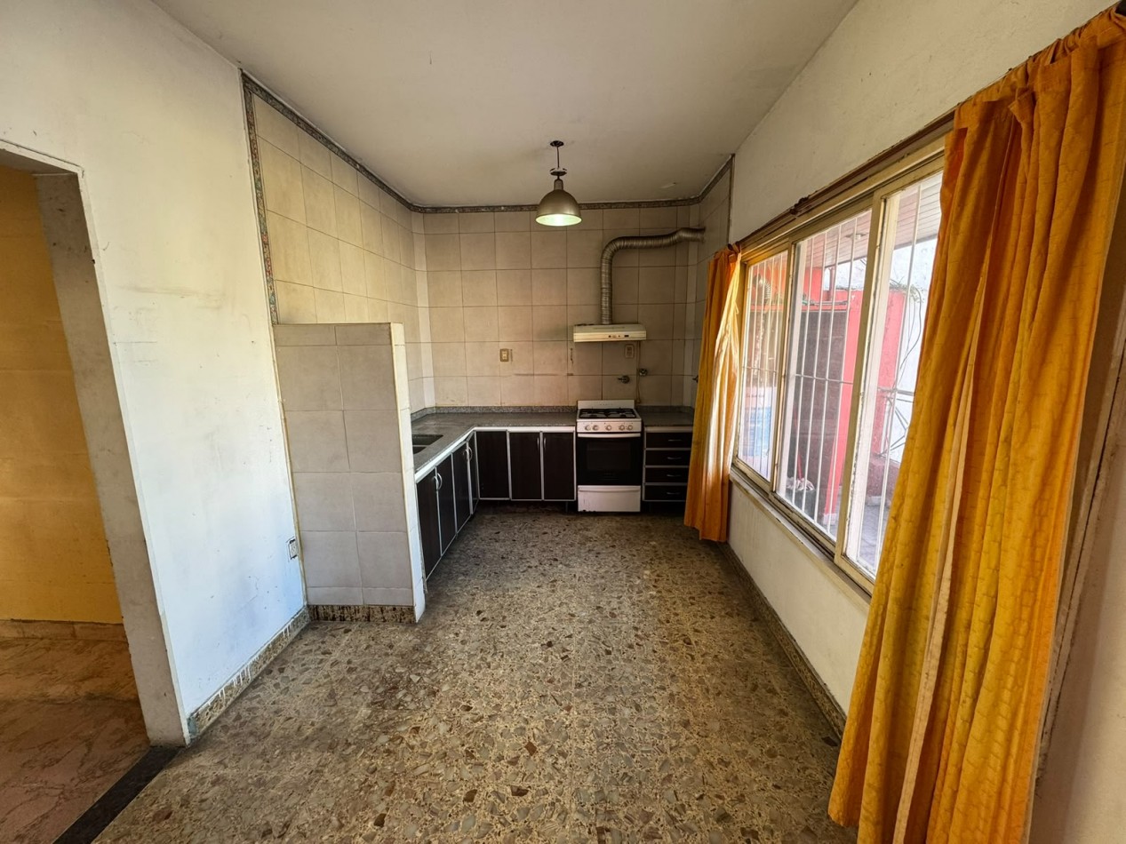PH 3 AMB AL FRENTE CON BALCON, PATIO Y TERRAZA (SIN EXPENSAS) REF. 940 